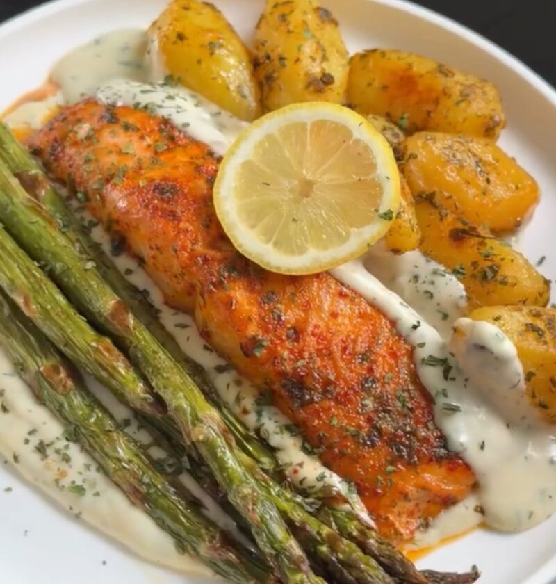 Salmon With Potatoes And Asparagus